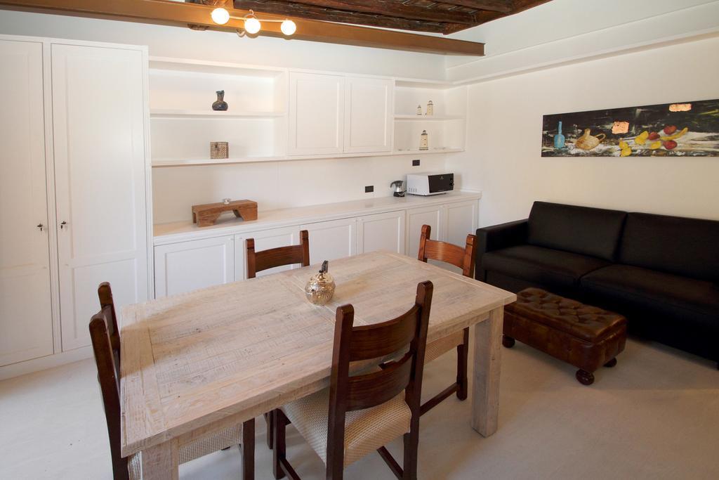 Lhp Suite Roma Trastevere Номер фото